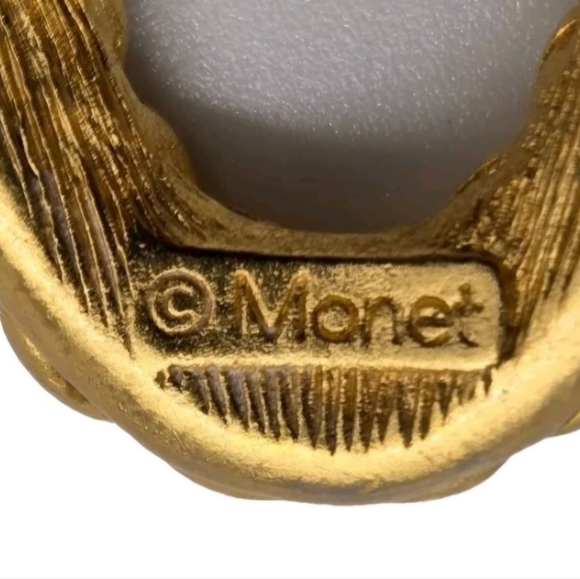 VTG  MONET RUNWAY TEAL ENAMEL  NECKLACE - Picture 3 of 9